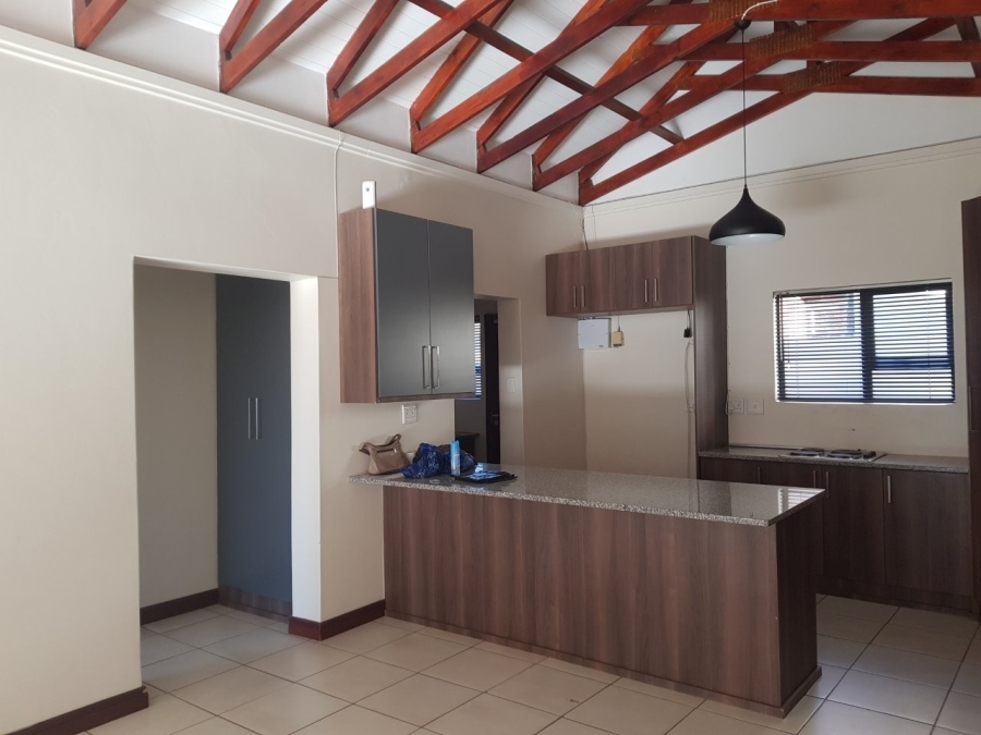 To Let 3 Bedroom Property for Rent in Wild Olive Estate Free State